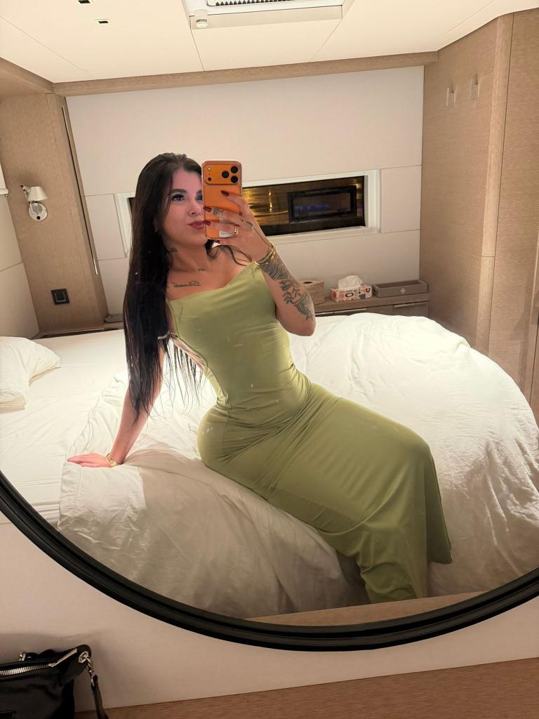 612475553: Chica busca chico en Barcelona