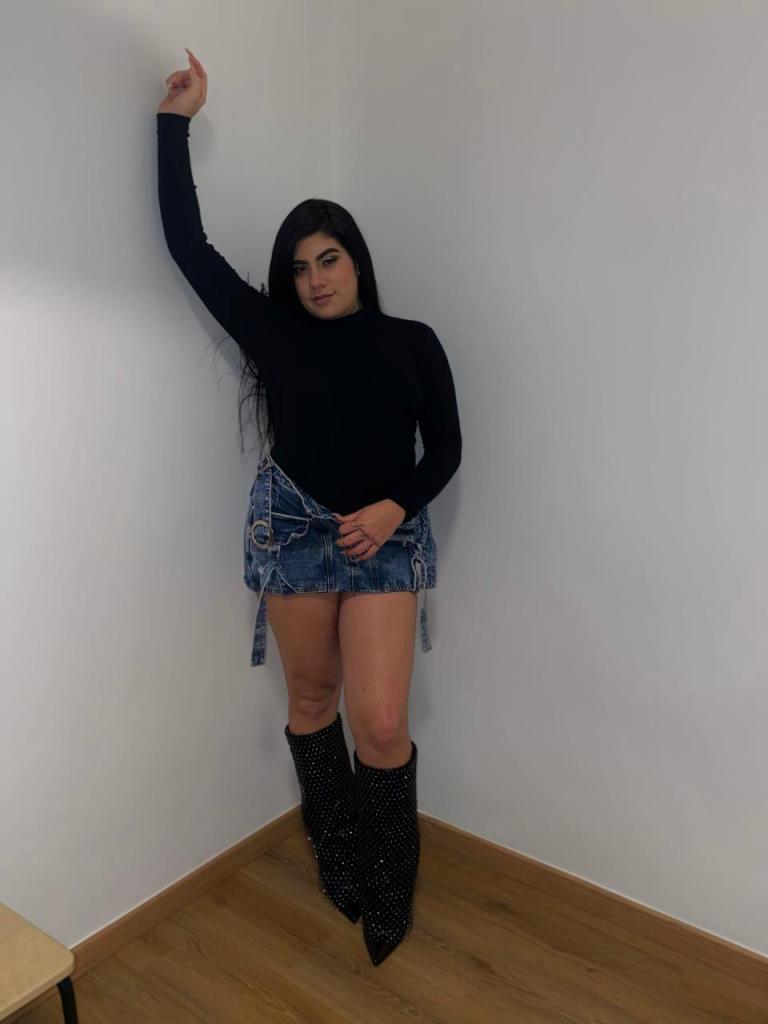 Chica busca chico en Tenerife: Chica busca chico