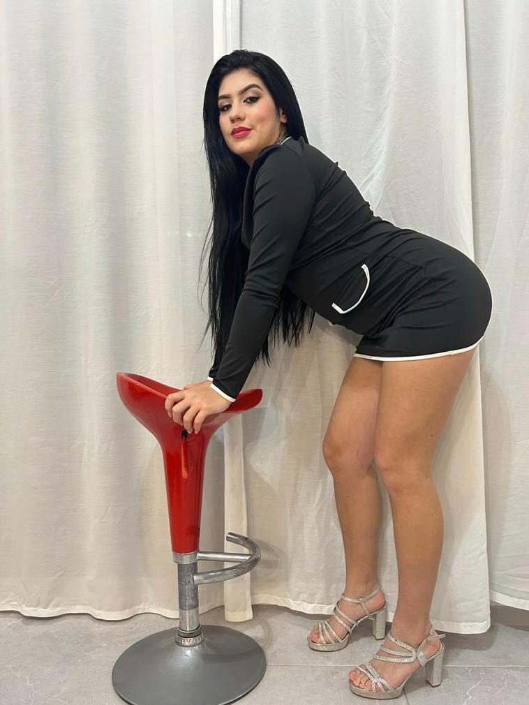 643946743: Chica busca chico en Tenerife