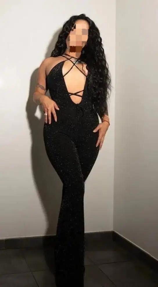 745076279: Chica busca chico en Huelva