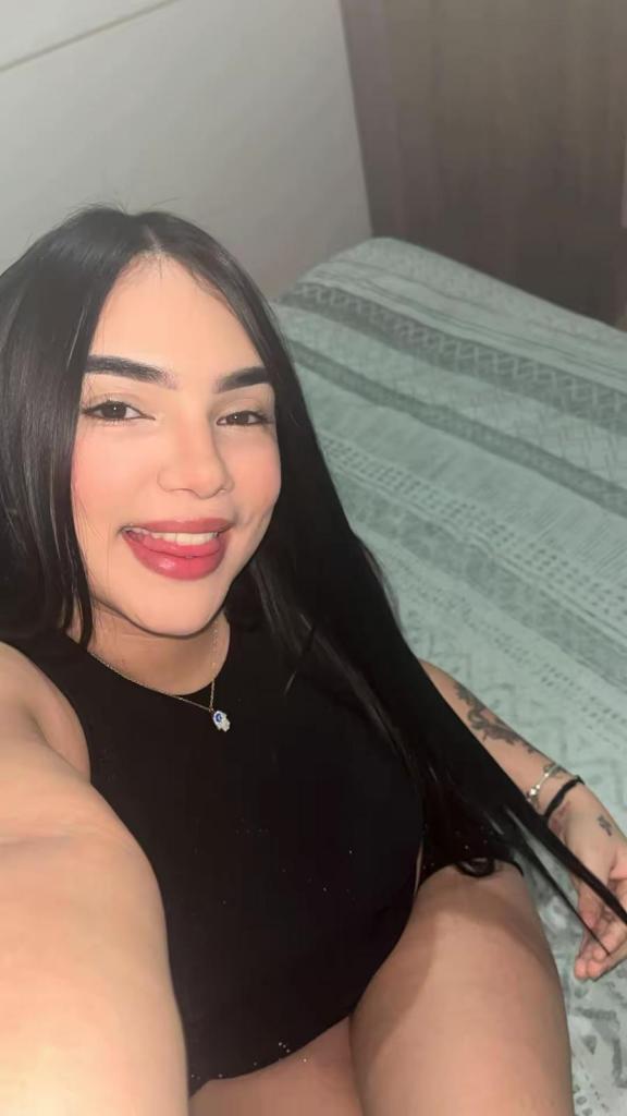 Chica busca chico en Ibiza: Chica busca chico