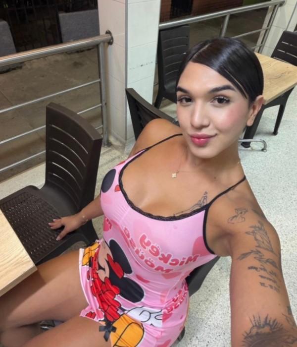 Chica busca chico en Cádiz: 