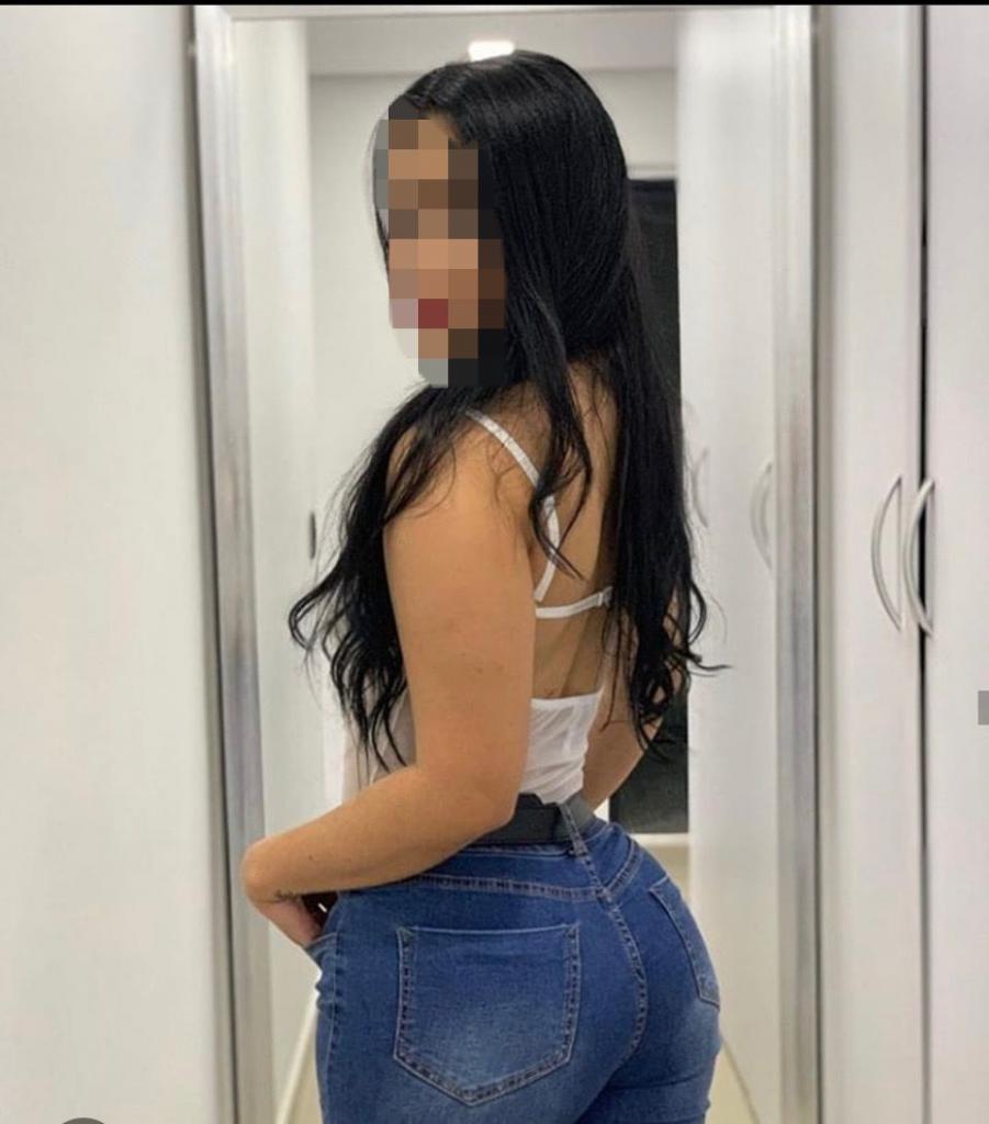 Chica busca chico en Sevilla: 