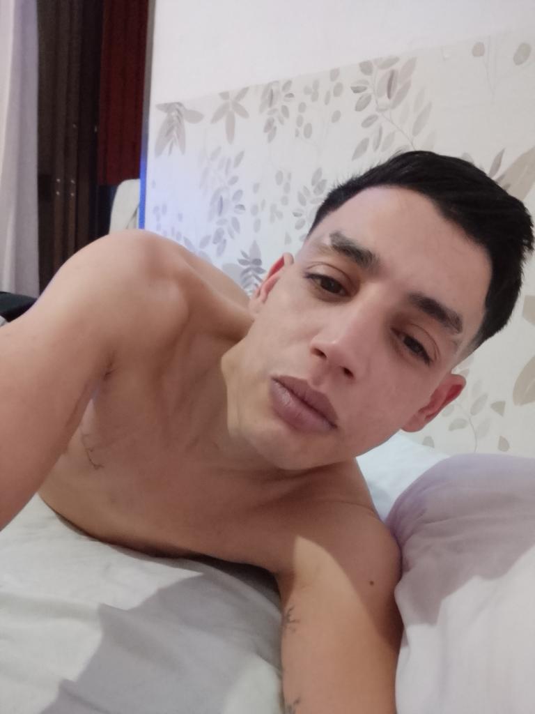 Chico busca chica en Málaga: 