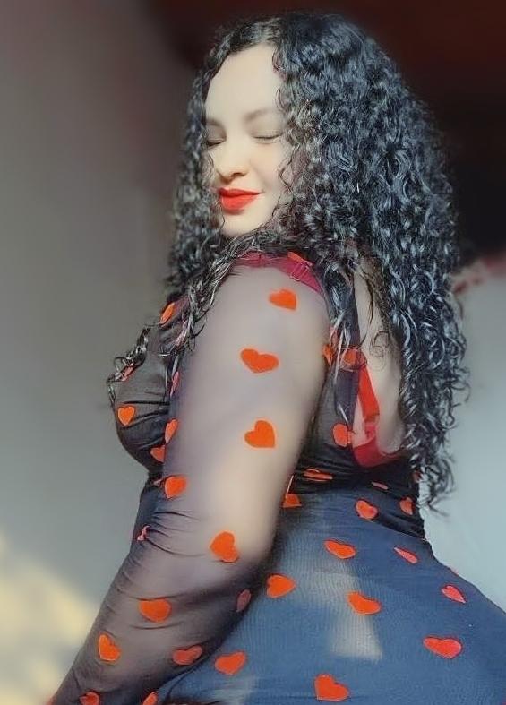 743099058: Chica busca chico en Granada