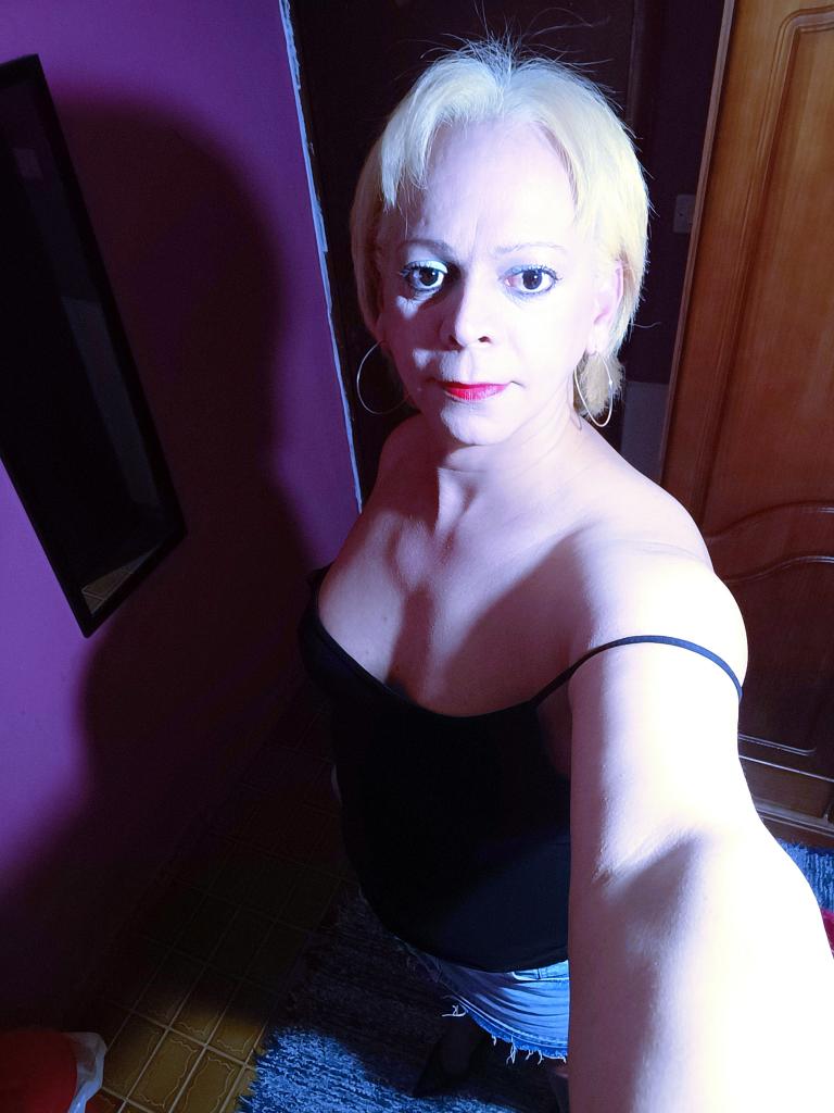698412059: Transexual en Lugo