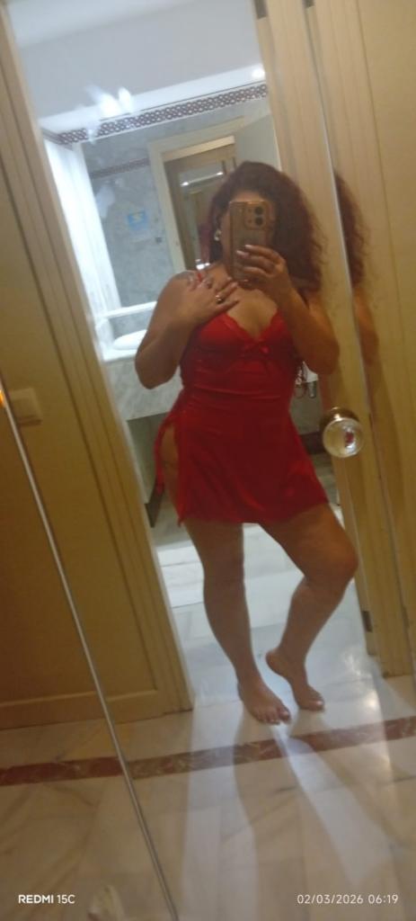 Chica busca chico en Sevilla: Chica busca chico