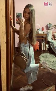 611352096: Chica busca chico en Sevilla
