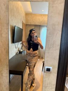 672480269: Chica busca chico en Gerona