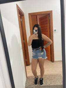 643946743: Chica busca chico en Tenerife