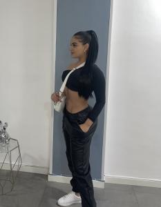 631957827: Chica busca chico en Cantabria