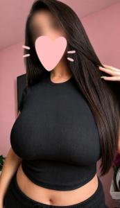 745002902: Chica busca chico en Madrid