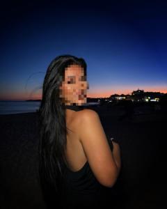 617975896: Chica busca chico en Sevilla