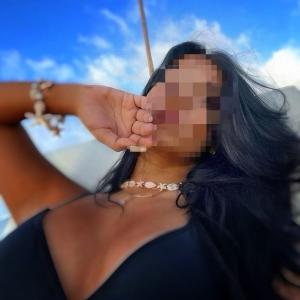 617975896: Chica busca chico en Sevilla