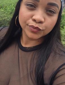 613784417: Chica busca chico en Sevilla