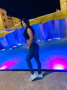 643048478: Chica busca chico en Zaragoza