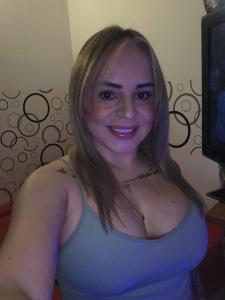 626744107: Chica busca chico en Menorca