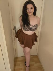 643714975: Chica busca chico en Málaga