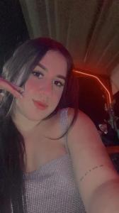 672861458: Chica busca chico en Sevilla