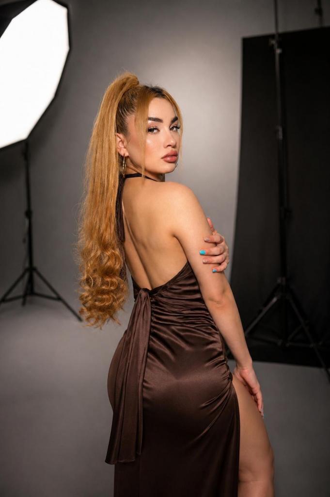 632501265: Chica busca chico en Ibiza
