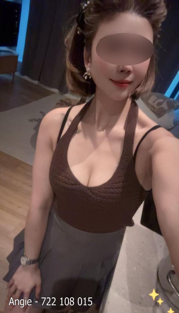 722108015: Chica busca chico en Barcelona