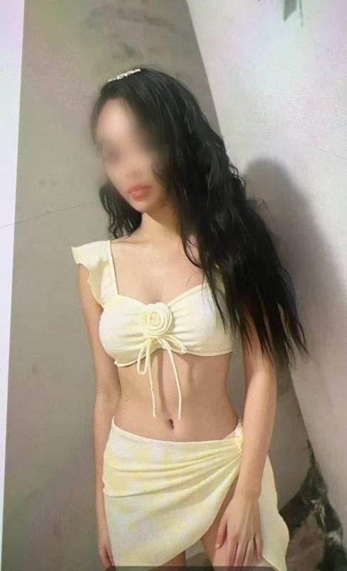 678804290: Chica busca chico en Barcelona