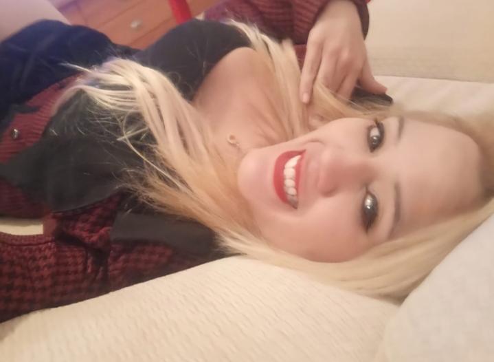 634853937: Chica busca chico en Barcelona