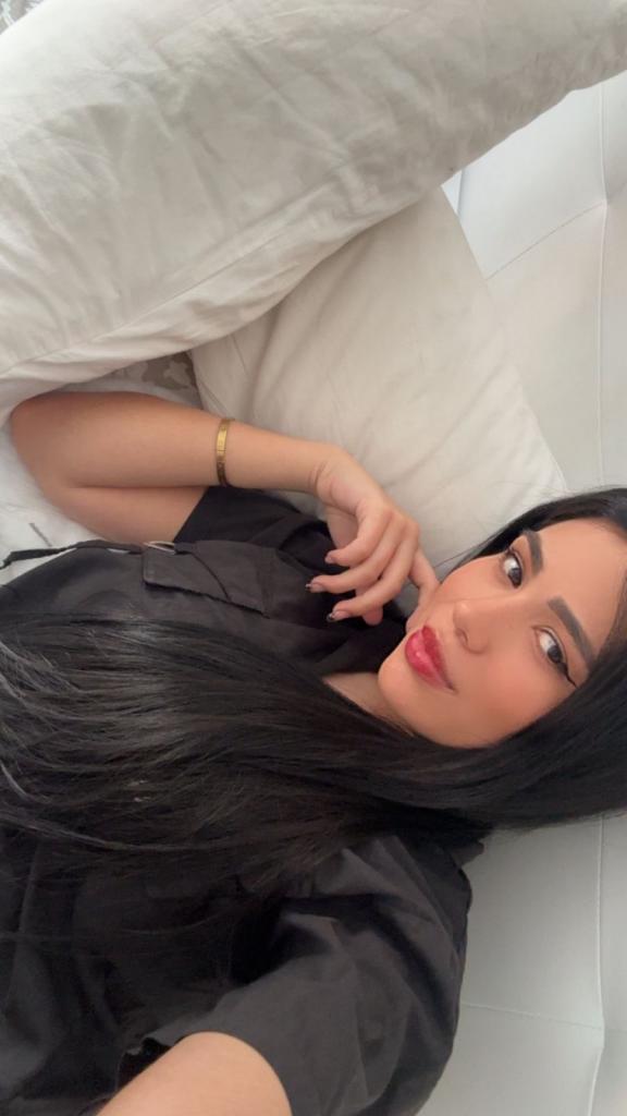 Chica busca chico en Ibiza: 