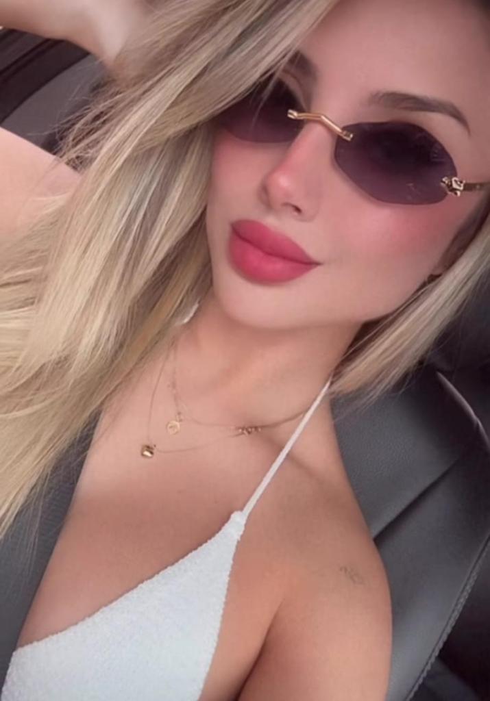 Chica busca chico en Ibiza: Chica busca chico