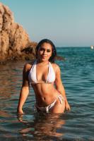 647322687: Chica busca chico en Madrid