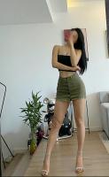 647315397: Chica busca chico en Madrid