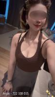 722108015: Chica busca chico en Barcelona