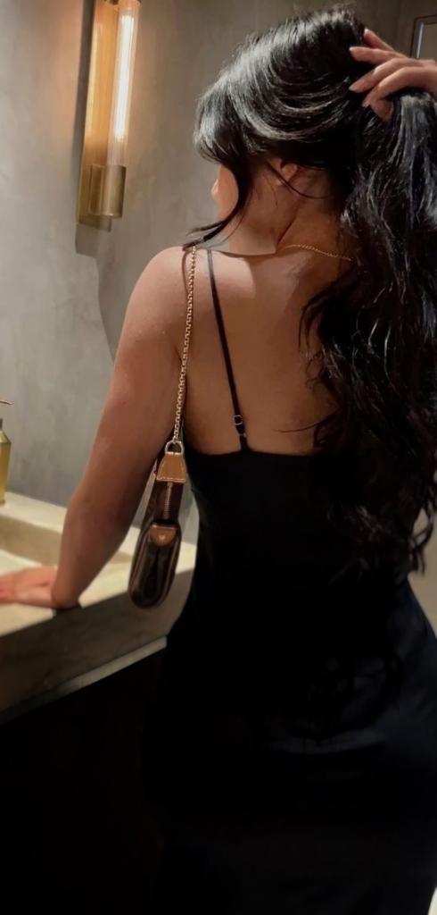 617975896: Chica busca chico en Sevilla