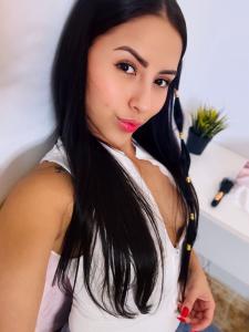 Chica busca chico en Ibiza: 