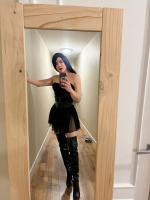 612287374: Travesti en León