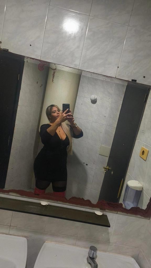 Chica busca chico en Pontevedra: 