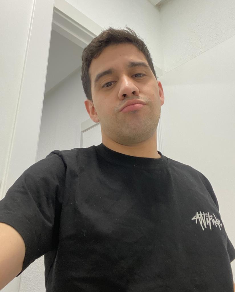 614703200: Chico busca chica en Madrid