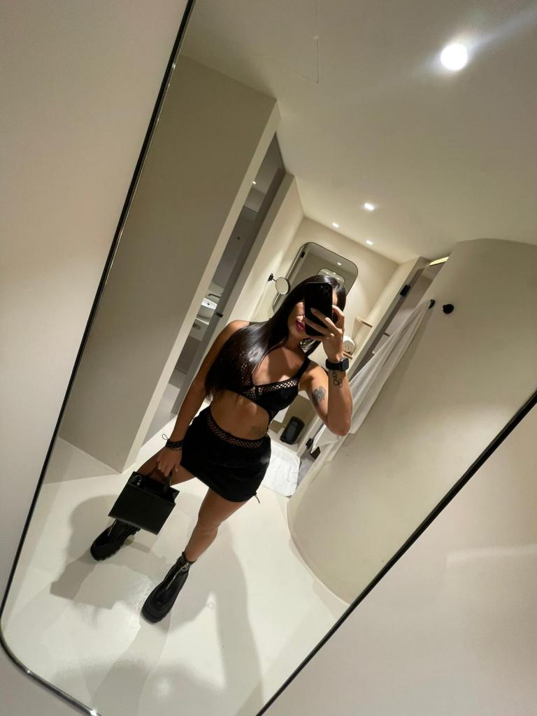 621641583: Chica busca chico en Mallorca