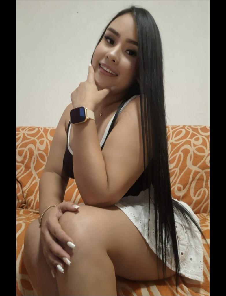 664238681: Chica busca chico en Málaga