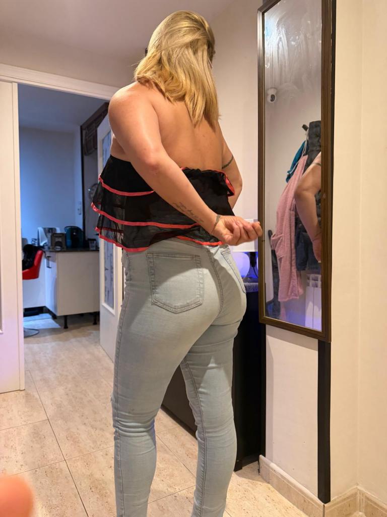 629474903: Chica busca chico en Tarragona