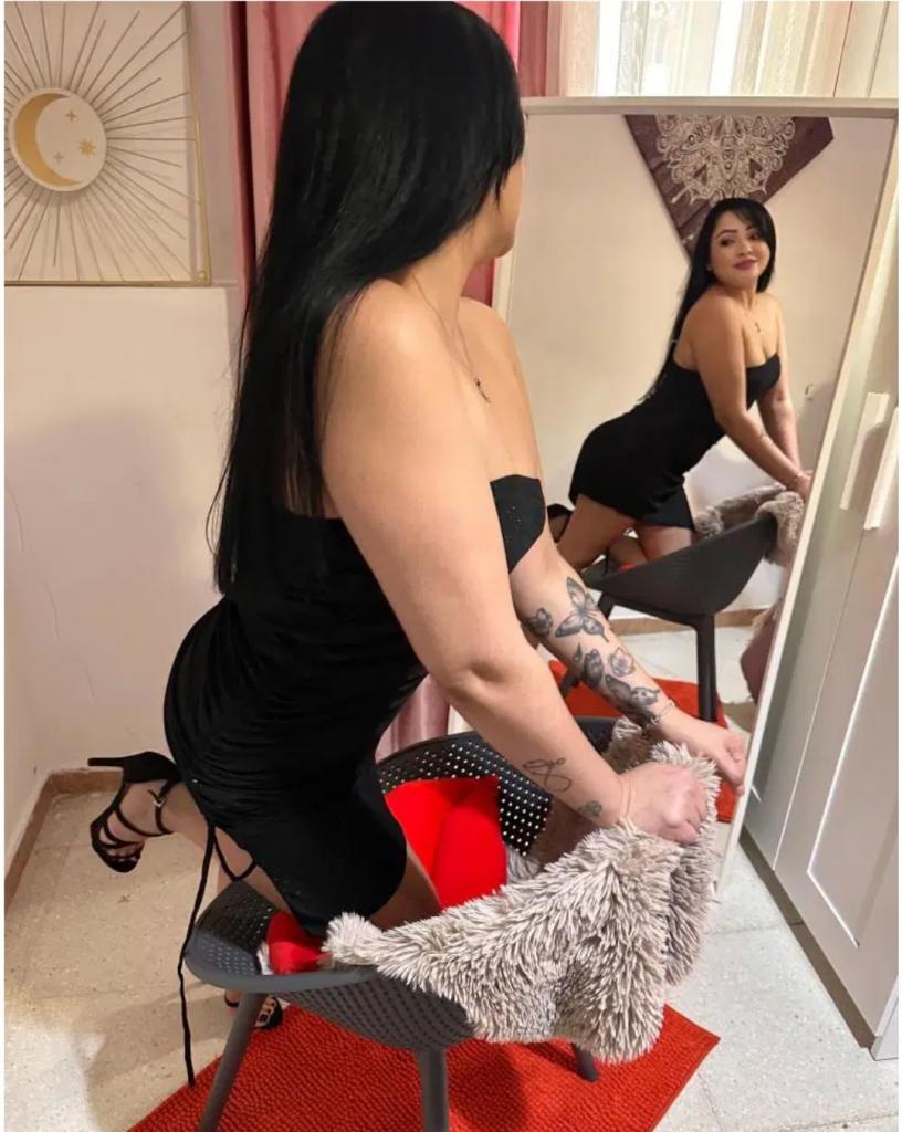 624836934: Chica busca chico en Sevilla