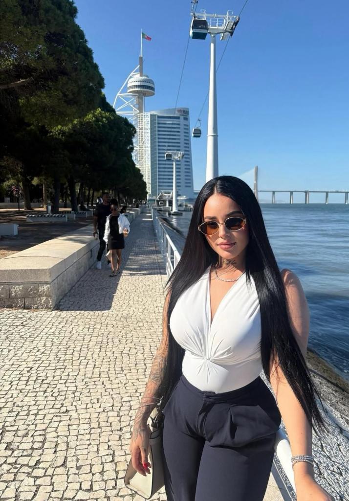 Chica busca chico en La Coruña: 