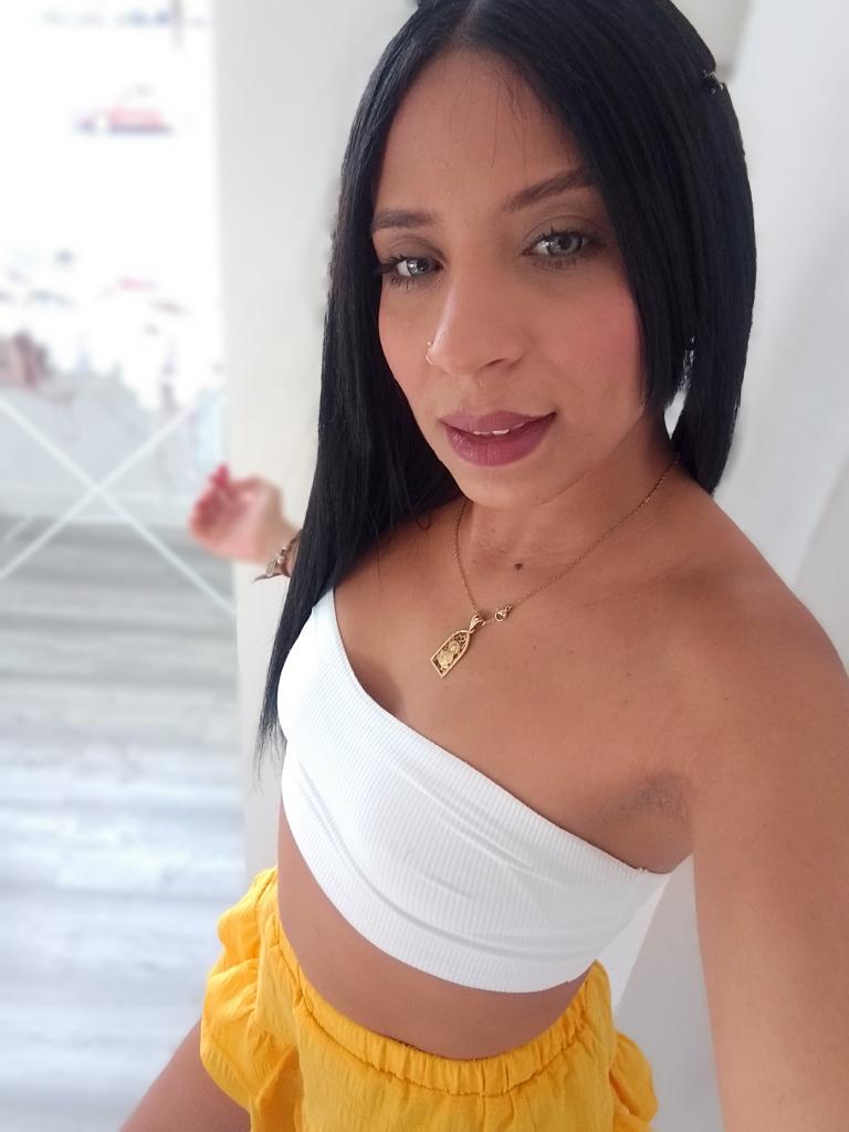 Chica busca chico en Sevilla: 