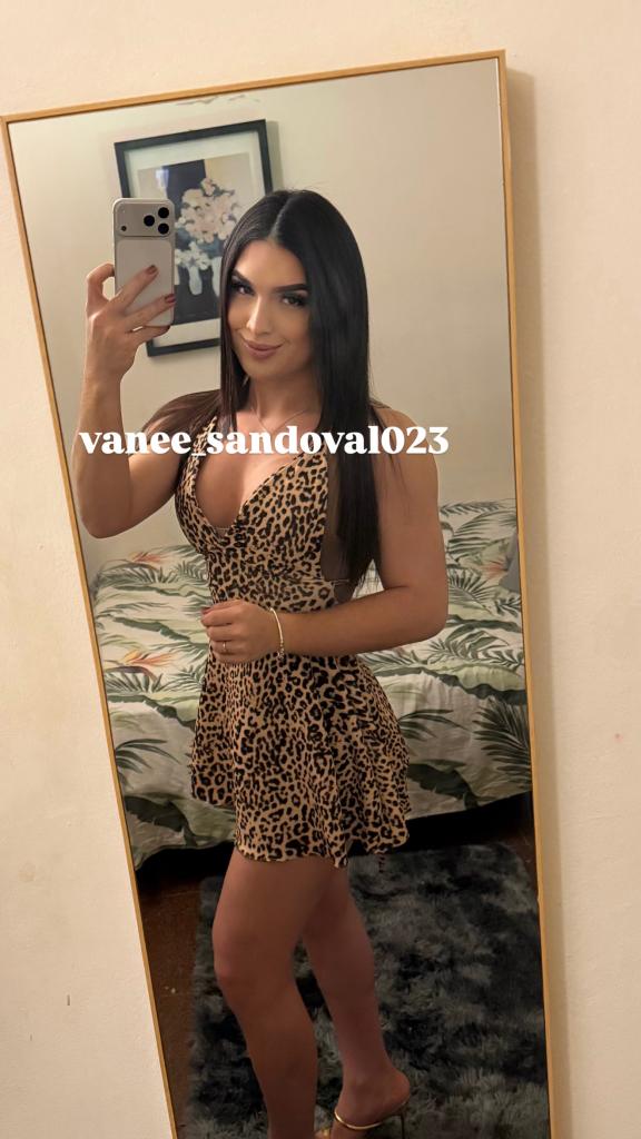 670758043: Travesti en Barcelona