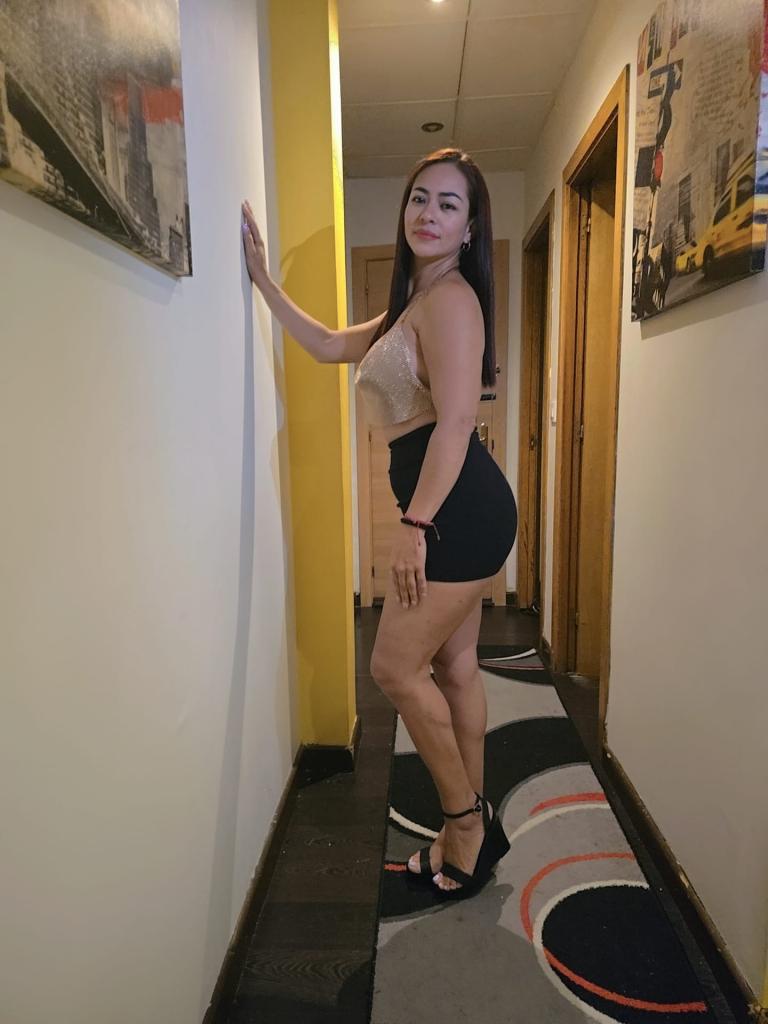 680615957: Chica busca chico en Pontevedra