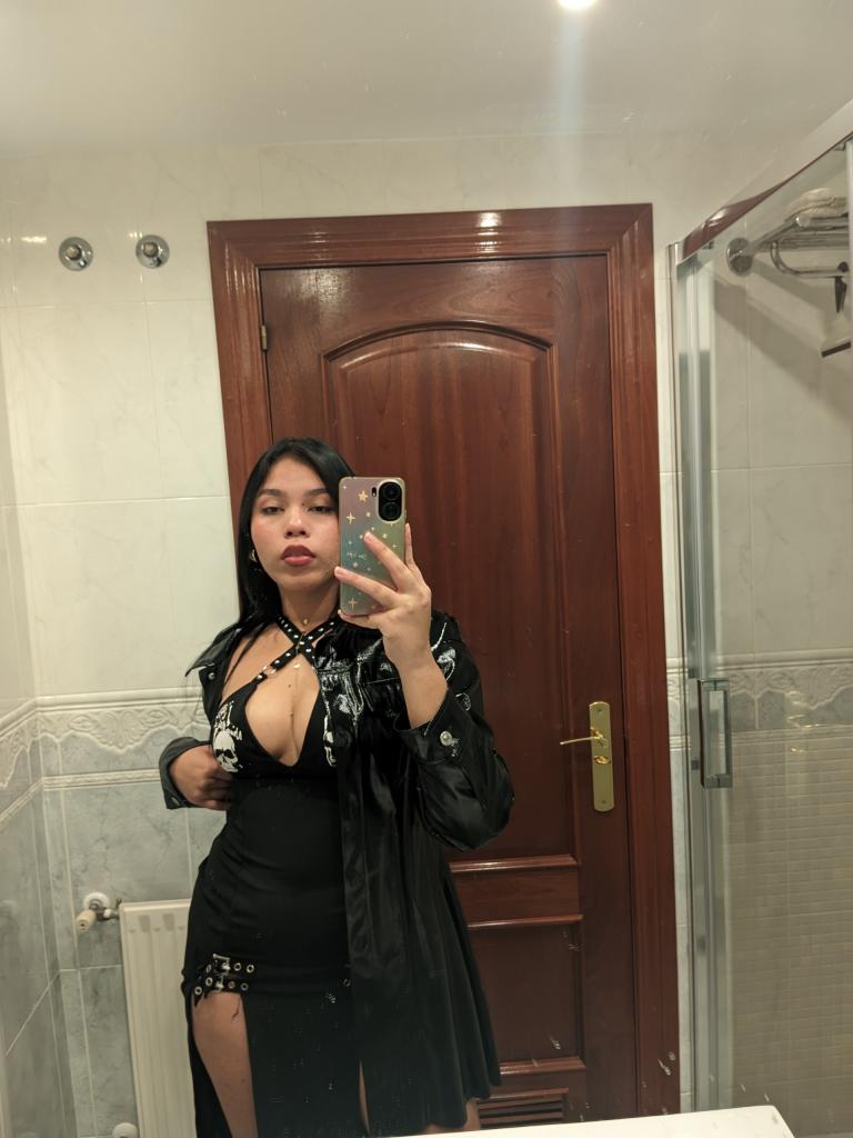 672961870: Chica busca chico en León