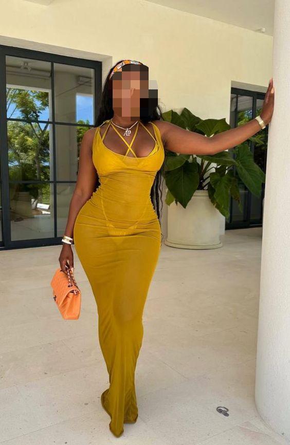 Chica busca chico en Almería: 