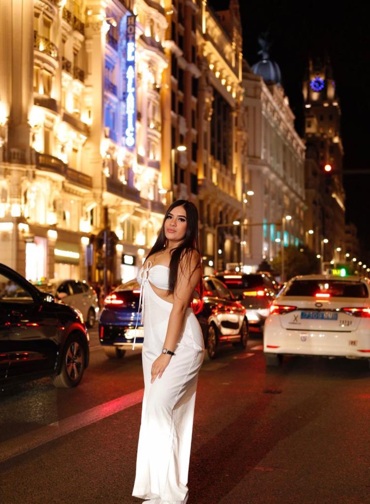 612574821: Chica busca chico en Valencia