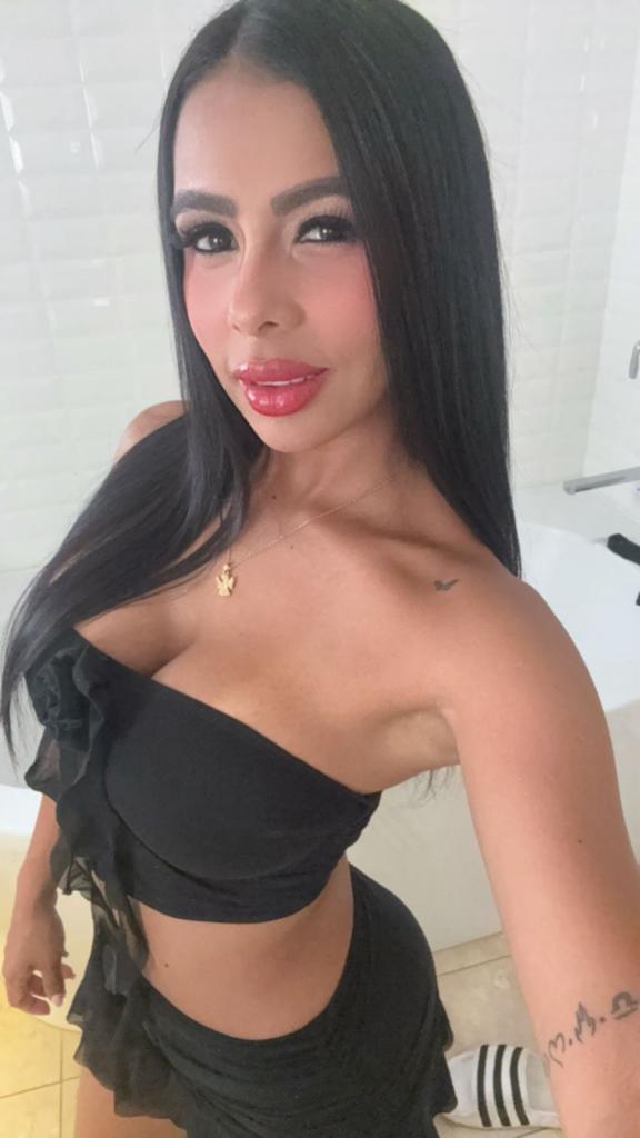 Chica busca chico en Granada: 