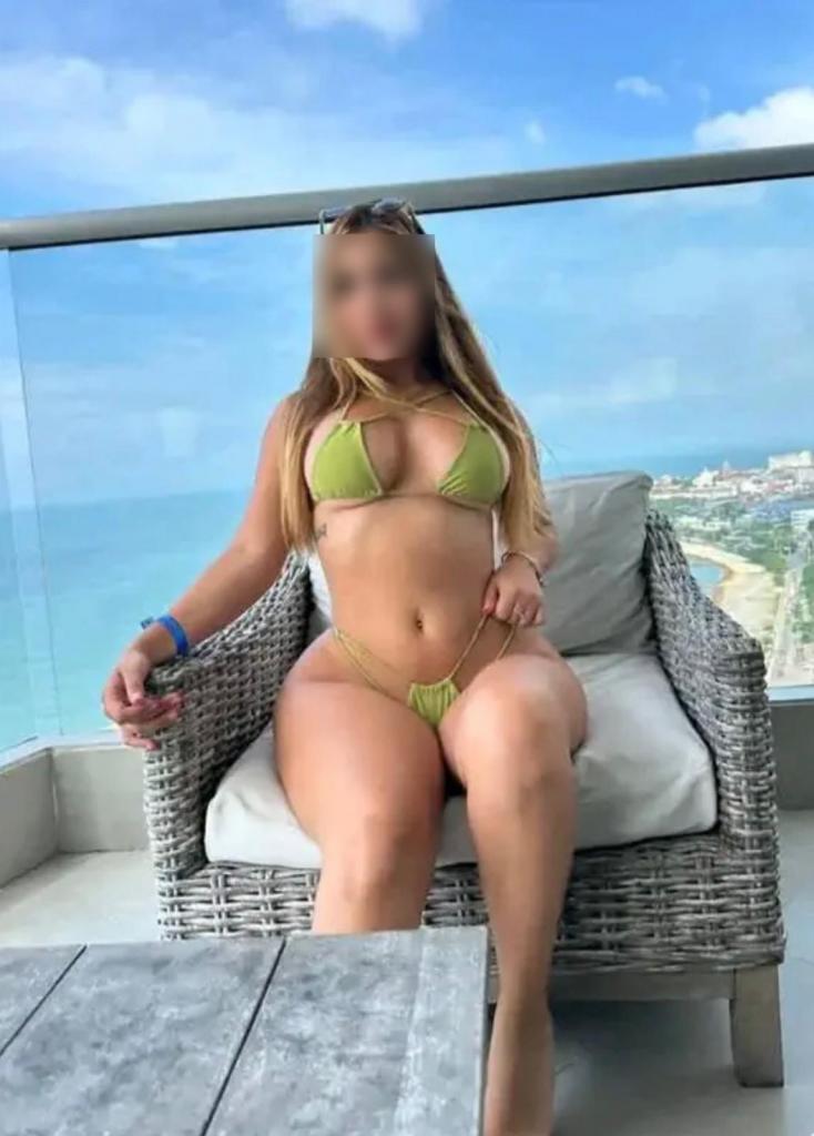 Chica busca chico en La Coruña: 